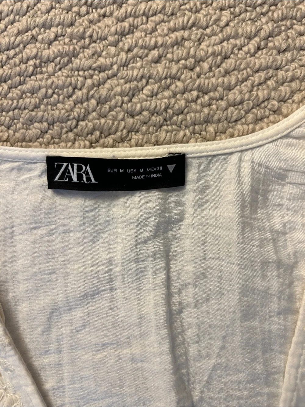 ZARA Cream Lace-Trim V-Neck Cropped Blouse